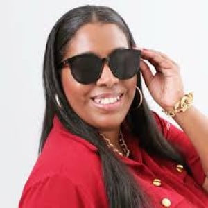 TATA MENDONÇA NA PRAIA GRANDE - CEGA NA COMEDIA